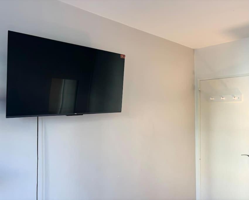 Appartement Confort Avec Balcon - Champigny Eksteriør billede