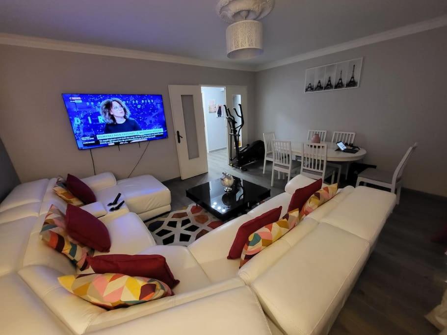 Appartement Confort Avec Balcon - Champigny Eksteriør billede