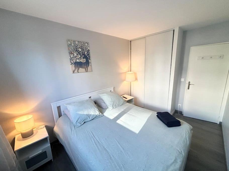 Appartement Confort Avec Balcon - Champigny Eksteriør billede